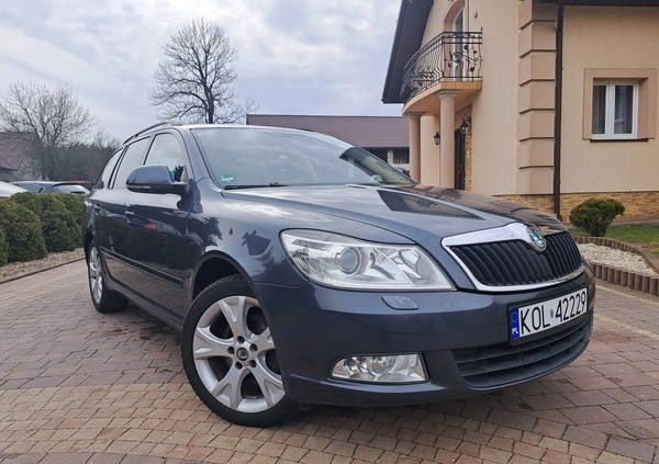 Skoda Octavia cena 29900 przebieg: 185000, rok produkcji 2011 z Wolbrom małe 232